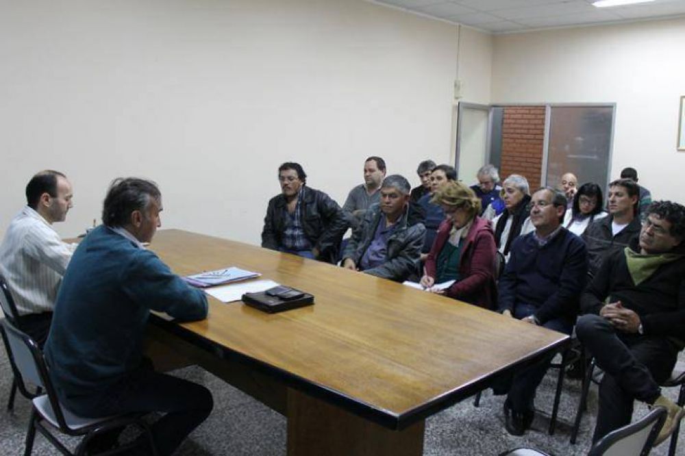 Paritaria docente: el ministerio present� su oferta salarial a los gremios