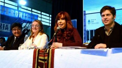 La presidente entreg� 50 patrulleros para La Rioja