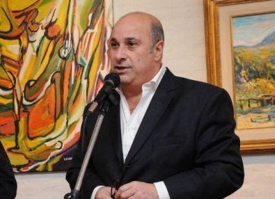 Carlos Castellano: �Gobernamos para todos, no solamente para los que tienen la remera amarilla o naranja�