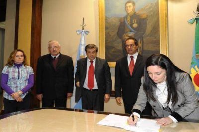 Pavimentaci�n en Rivadavia, Gonz�lez Moreno y Fort�n Olavarr�a.