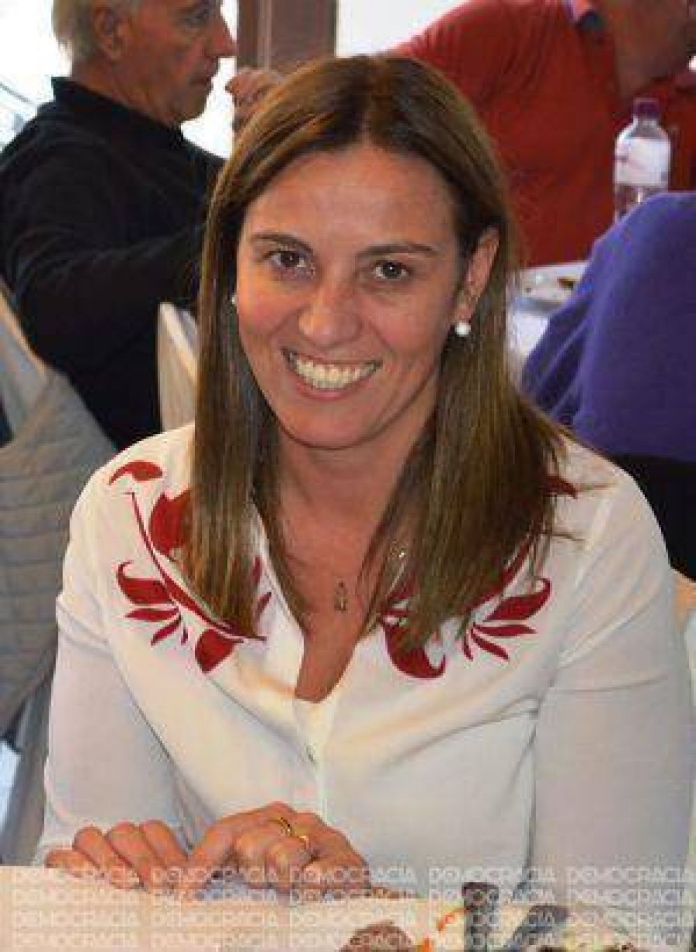 Arata cruz� a ministra de Scioli por descentralizaci�n de fondos