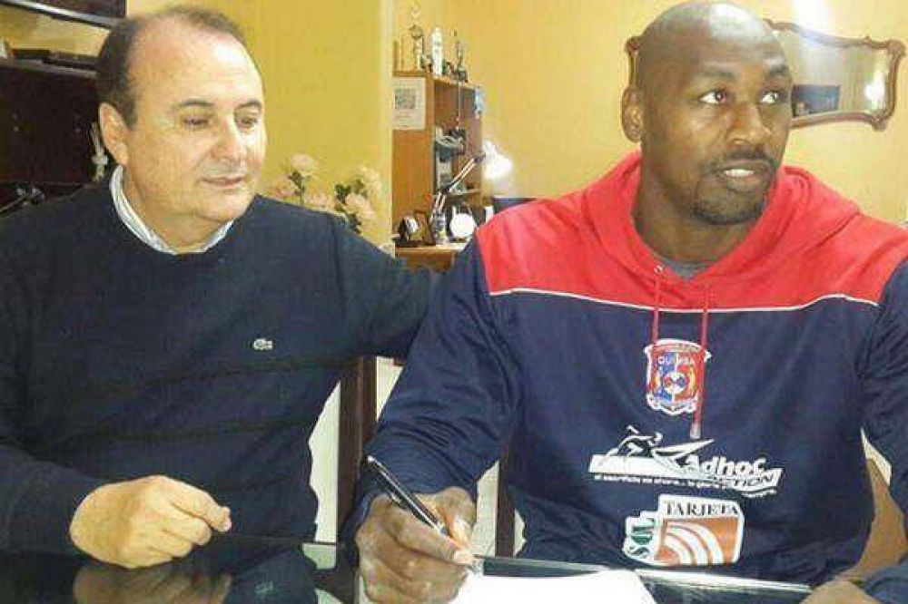Robert Battle firm� por dos a�os m�s con Quimsa