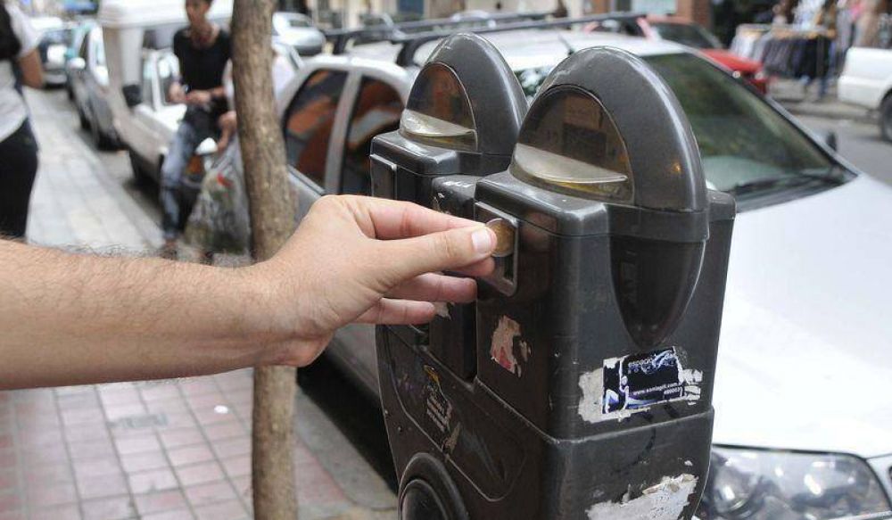 Vuelven a frenar la licitaci�n de los parqu�metros y gr�as