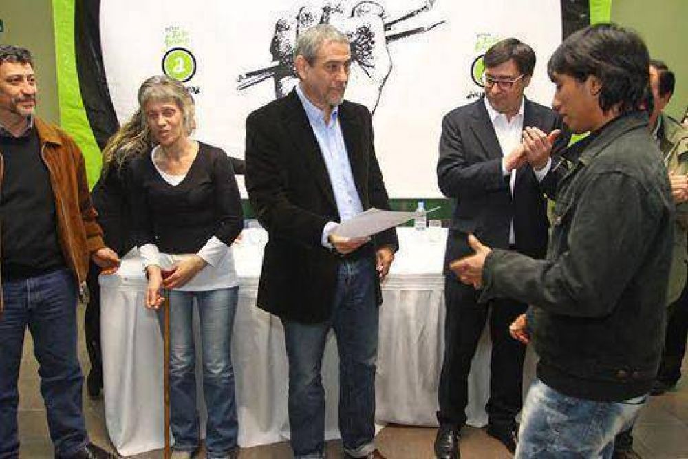 Nuevos graduados del �Yo S� Puedo�