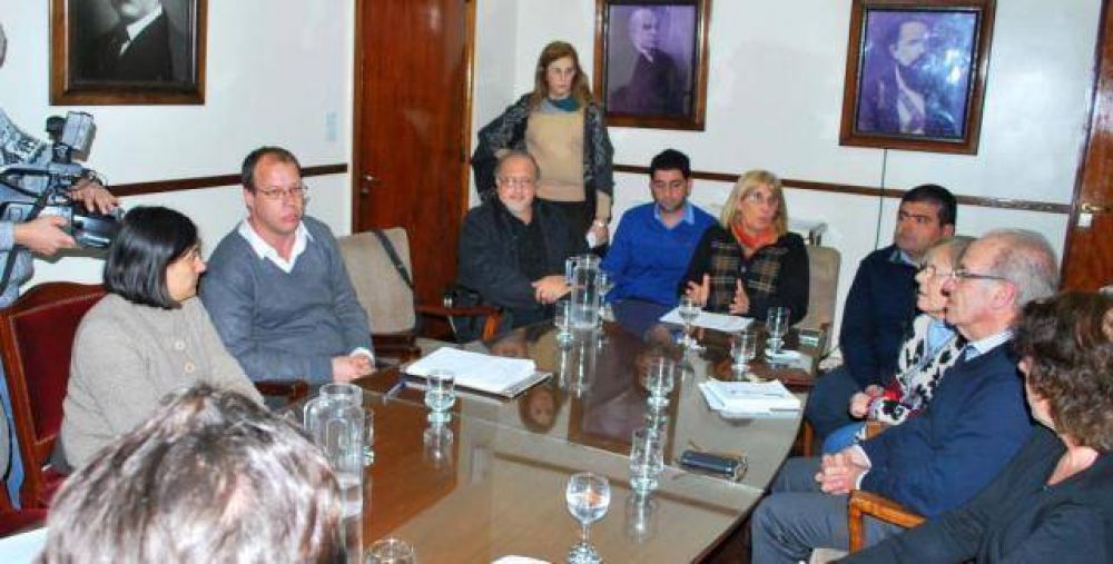 Hay docentes de la UNT que cobrar�n $ 41.000 de bruto