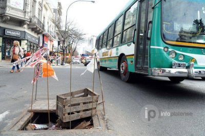 El abandono y la desidia de la gesti�n Bruera invadieron Avenida 7