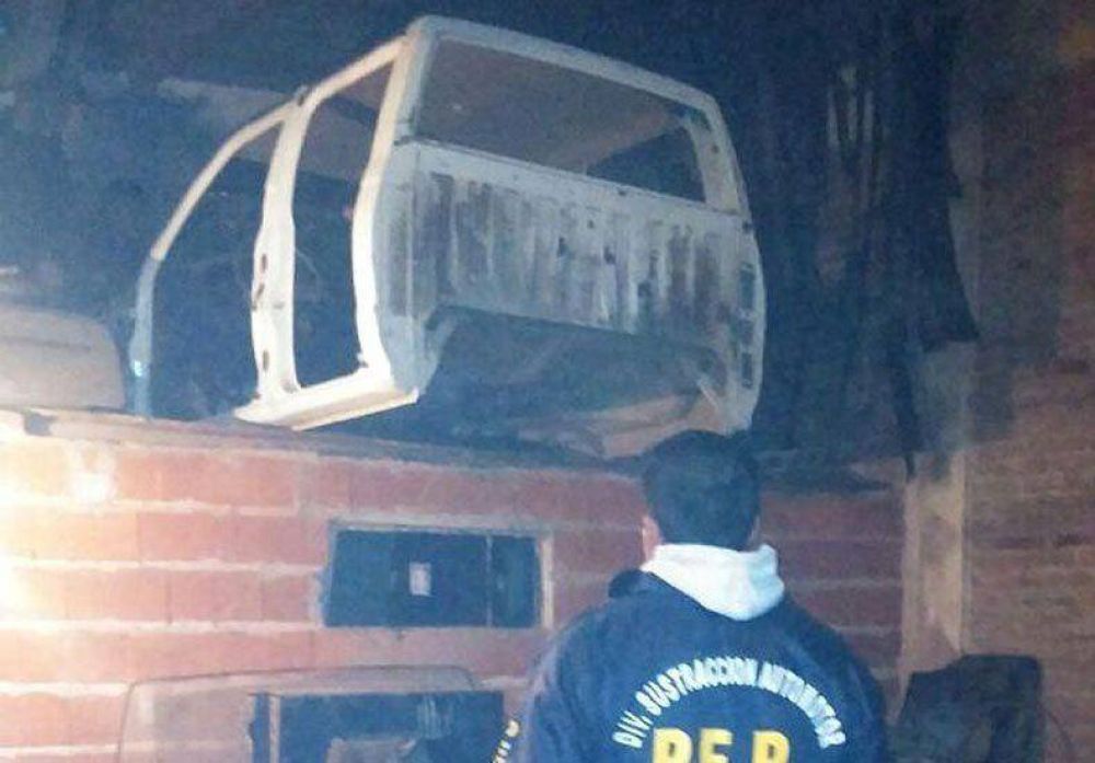 Hallan autopartes robadas en un taller mec�nico en el ingreso a San Benito