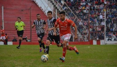 Instituto recibe a Ferro, en un choque de aspirantes al Reducido