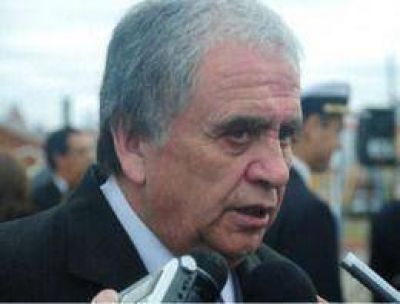 Cant�n, ex intendente de R�o Gallegos: 