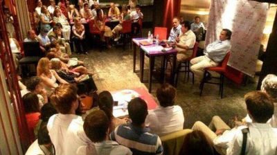 Dur�n Barba compar� a Macri con Hugo Ch�vez, Evo Morales y Correa