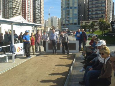 Al� recorre el centro y los barrios de la ciudad