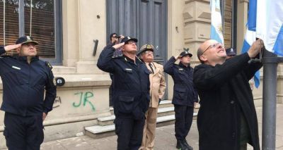 Con escaso p�blico, San Pedro celebra sus 108 a�os
