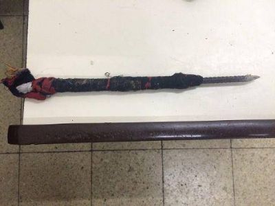 Detenido con un faca tras intentar robar kiosco de 26 y 163
