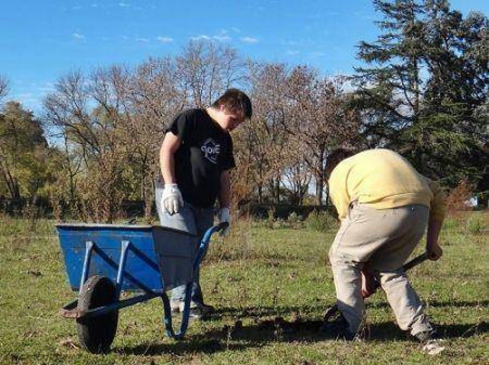 EL SINDICATO MERCANTIL DE BRAGADO APORTA BECAS PARA INSERCIN LABORAL