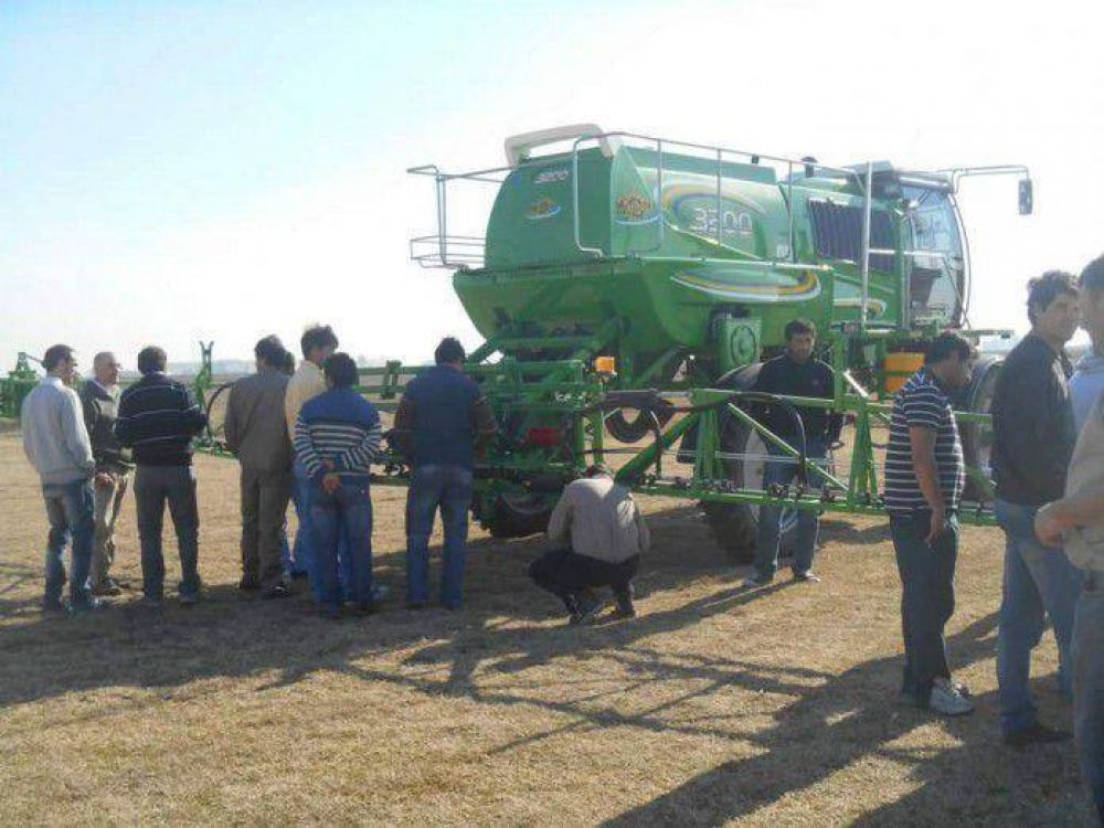 Ms de 160 aplicadores participaron del curso para el buen uso de agroqumicos