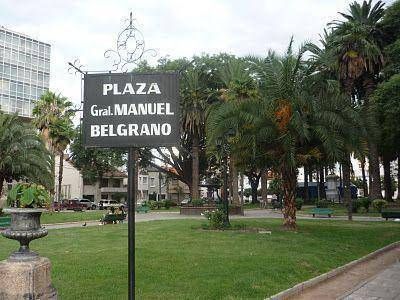 Feria de emprendedoras en la Plaza Belgrano