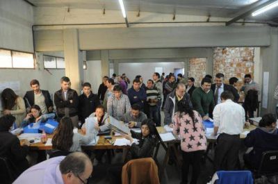 Habr� hasta 150 boletas en los cuartos oscuros