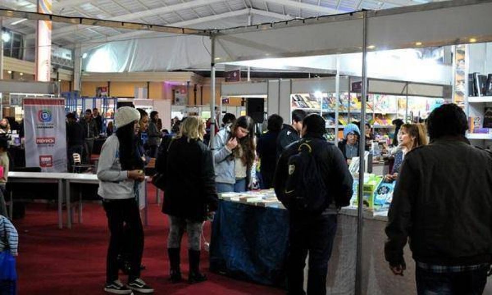 Culmin� la Feria del Libro y para el gobierno �fue un �xito�.