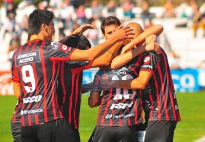 Patronato le gan� a Sportivo Belgrano 3 a 0 y ampli� su ventaja en la tabla