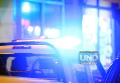 Encapuchado y atado, arrojaron de un auto a un hombre tras golpearlo