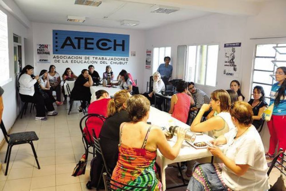Las clases no iniciar�n de manera normal en tres regionales de ATECH