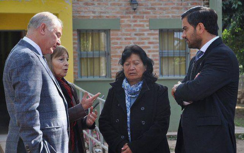 Jenefes visit� a los hospitales de Calilegua y Fraile Pintado