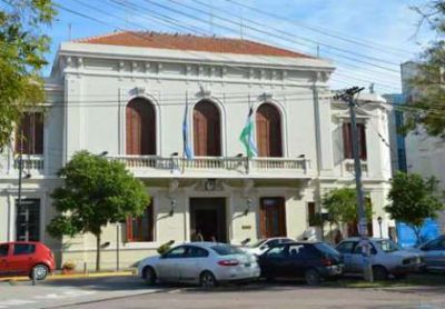 Gobierno, a disposici�n de la Justicia para aclarar el incendio en Tribunales