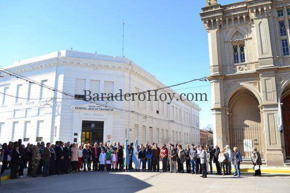 El Intendente Carossi present� obras y abri� la �Mega Expo Baradero 2015″