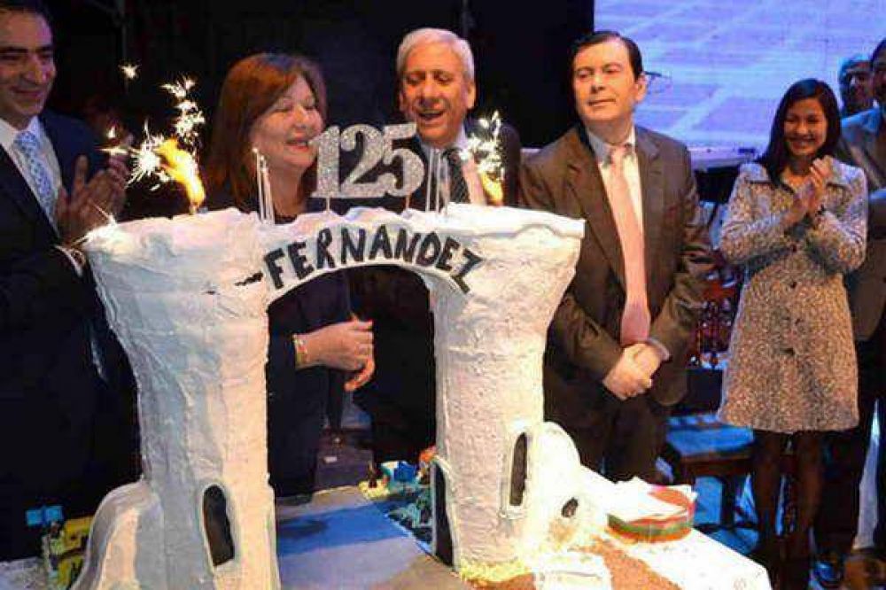 Zamora y Neder participaron de los festejos de Fern�ndez