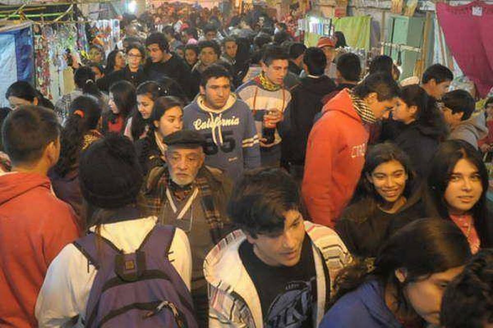 Unas 50.000 personas pasaron por la Feria Artesanal en la semana central de los festejosUnas 50.000 personas pasaron por la Feria Artesanal en la semana central de los festejos