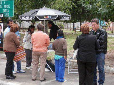 Achilli profundiza su campa�a en las calles rumbo a las PASO