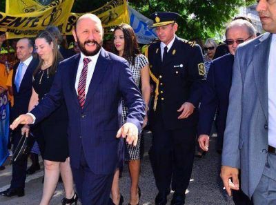Cu�l es el patrimonio de Gildo Insfr�n, su familia y su entorno gobernante?