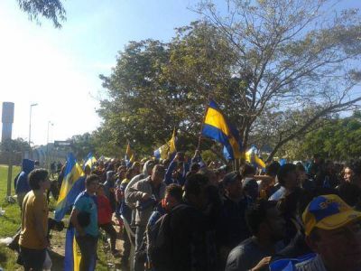 Locura en Formosa para ver a Boca y a Carlos Tevez