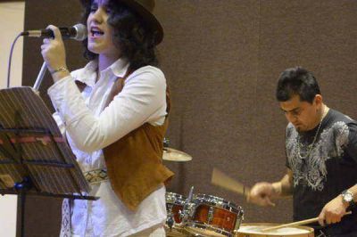 Sof�a Colucci present� su disco 