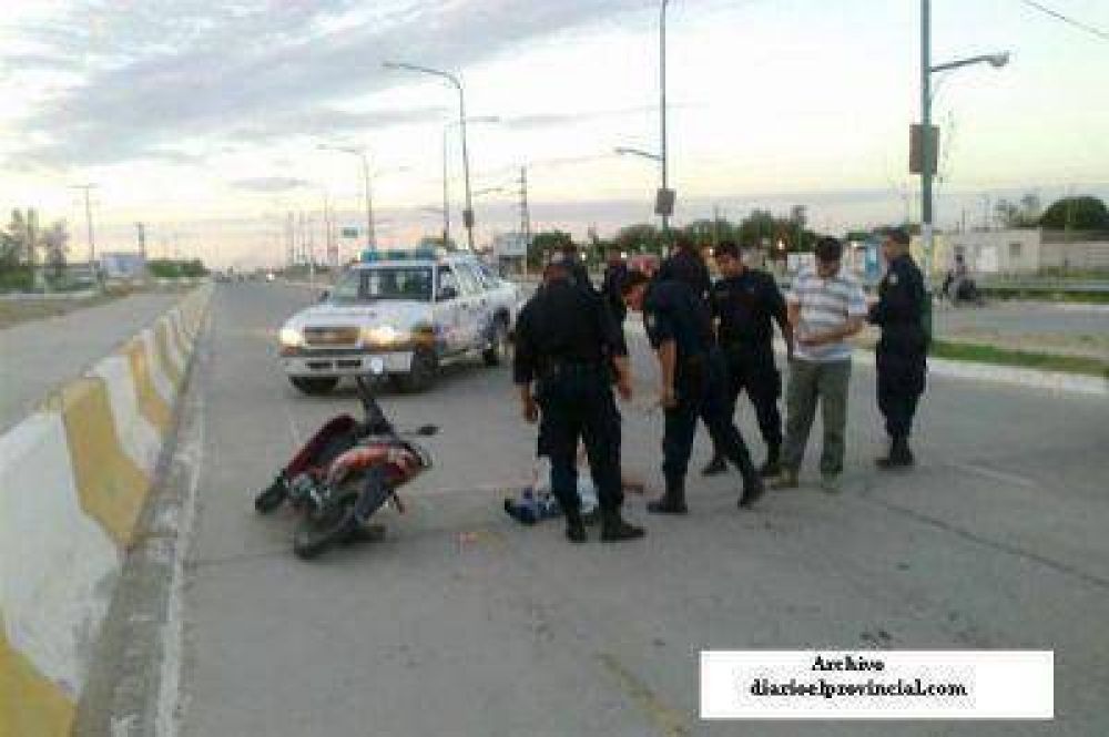 Av. Lugones: Trgico accidente entre colectivo y moto