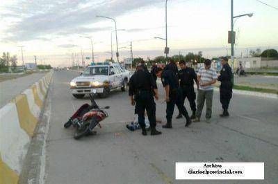 Av. Lugones: Tr�gico accidente entre colectivo y moto