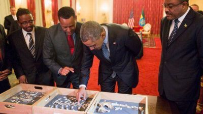 Obama visit� a Lucy, el ancestro m�s antiguo de la humanidad