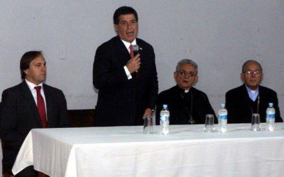 La Iglesia y el Estado trabajar�n juntos en lucha contra la pobreza
