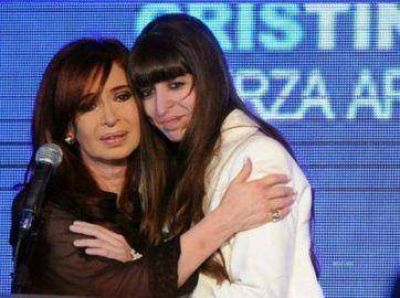 CFK, ansiosa por la llegada de su nieta