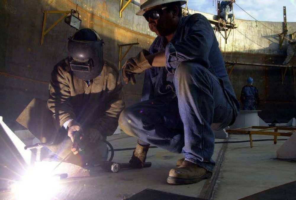 A las empresas locales les cuesta m�s pagar cr�ditos