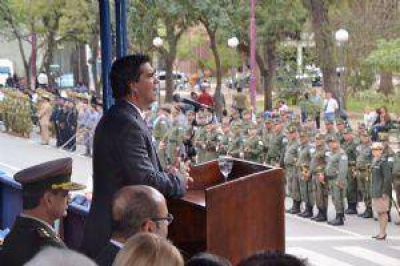 Capitanich destac� el rol de Gendarmer�a Nacional en el 77� aniversario de la fuerza