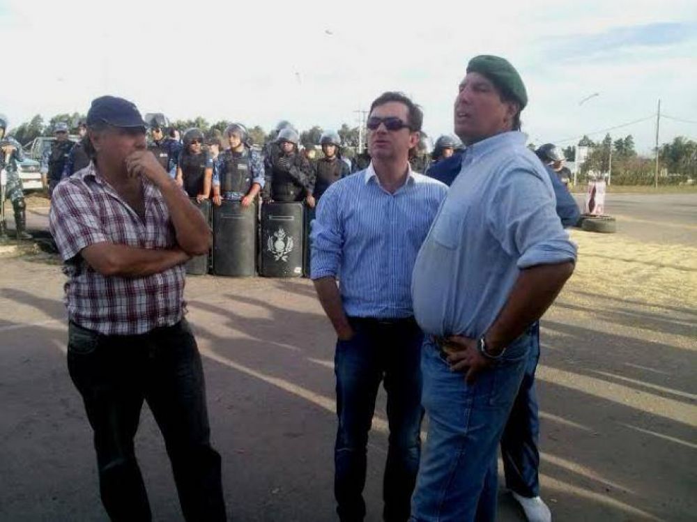 Guti�rrez: �El campo se est� fundiendo y la respuesta del Gobierno es mandar a la Polic�a�