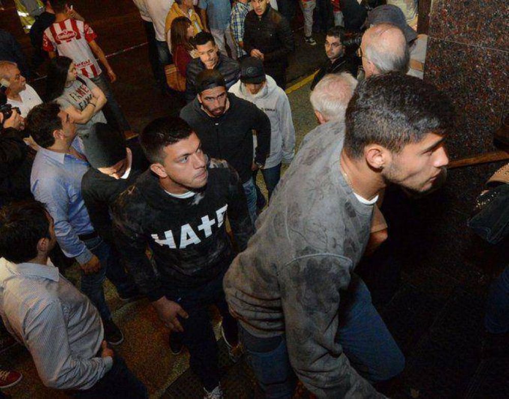 Dolor y pesar en Santa Fe en el �ltimo adi�s a Diego Barisone