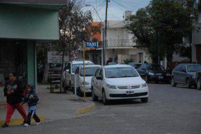 La tarifa acordada no convence a los taxistas maragatos