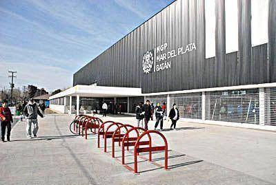 El nuevo polideportivo del barrio Libertad causa furor entre los vecinos