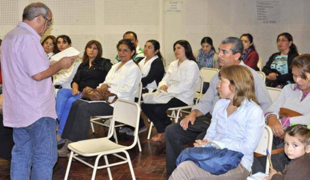 Capacitaron a docentes en la aplicaci�n del Plan de Lectura
