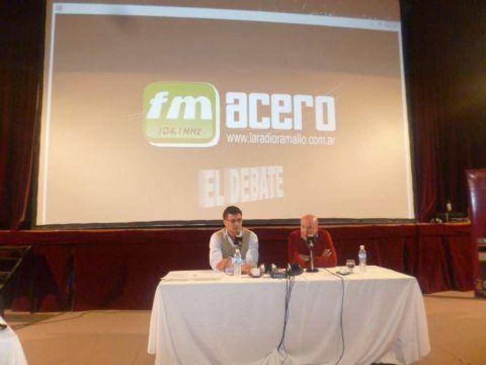 Santalla y Perie debatieron en el auditorio