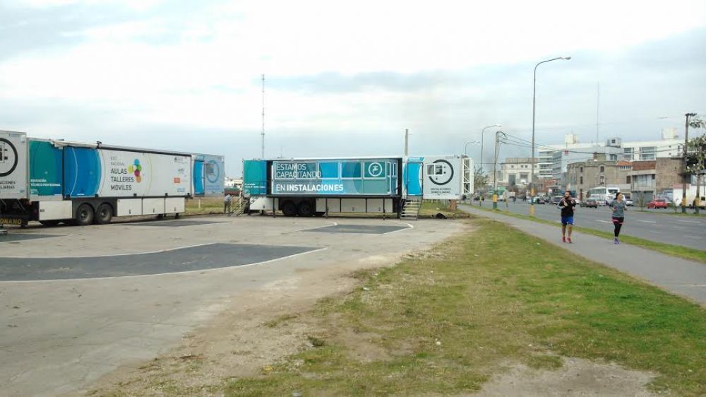 Se presentar�n las aulas m�viles en la Manzana de los Circos