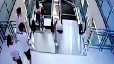 La tragedia en una escalera mec�nica desata cr�ticas contra empleadas