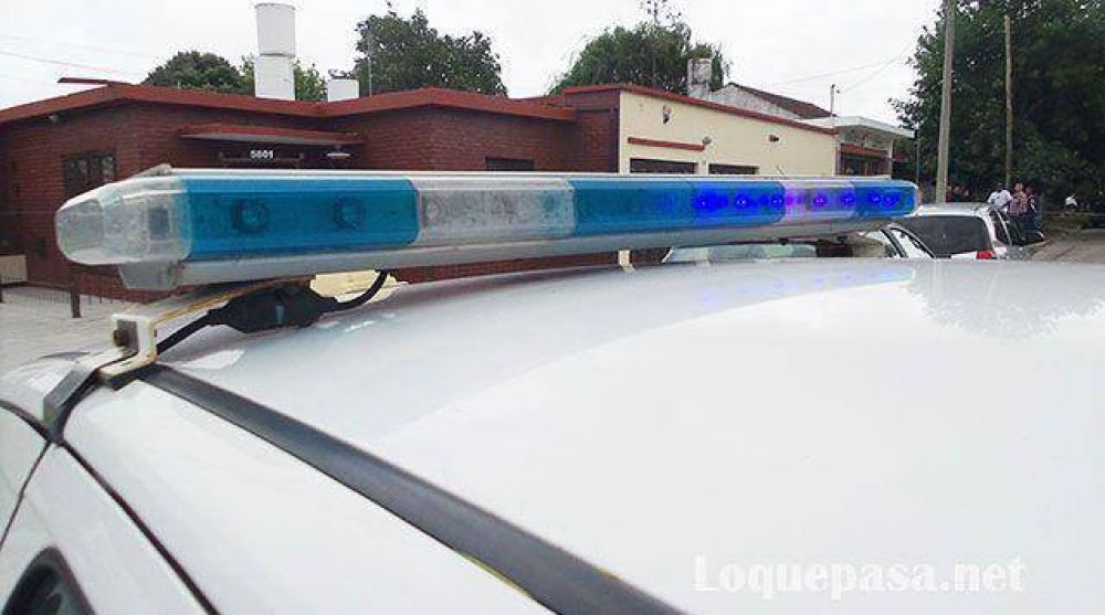 Una joven discuti� con su novio y le cort� el cuello con una botella